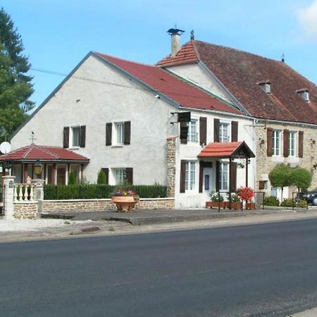 B&B Mirage Frecourt ภายนอก รูปภาพ