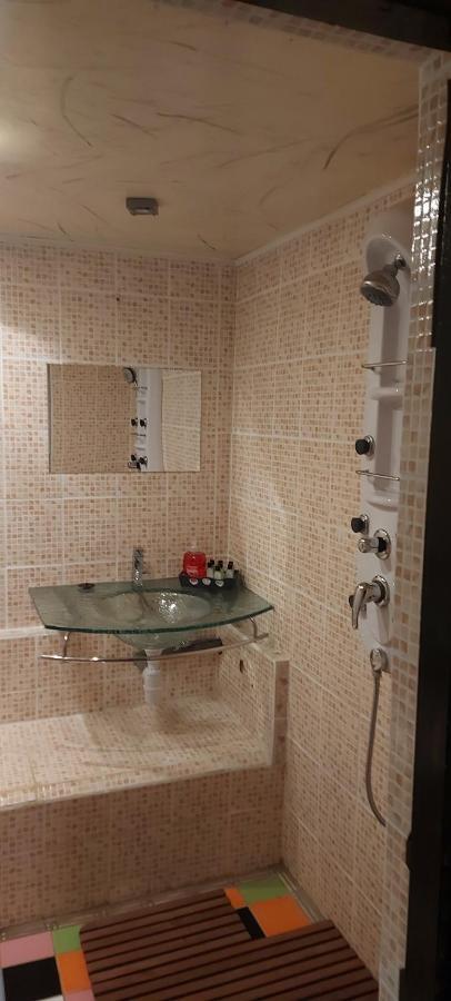 B&B Mirage Frecourt ภายนอก รูปภาพ