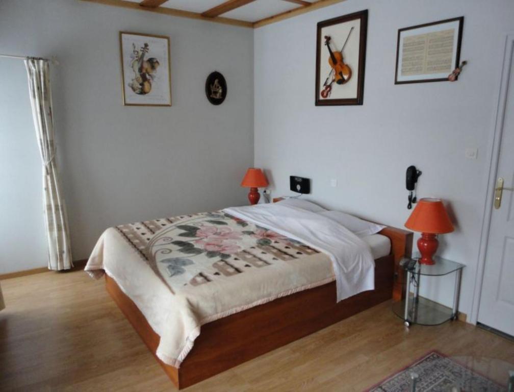 B&B Mirage Frecourt ห้อง รูปภาพ