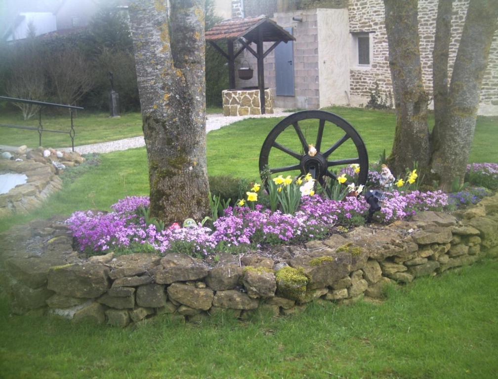 B&B Mirage Frecourt ภายนอก รูปภาพ